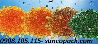 Hạt hút ẩm silica gel màu cam chuyển thành màu xanh khi bão hòa Hạt hút ẩm silica gel màu cam chuyển thành màu xanh khi bão hòa