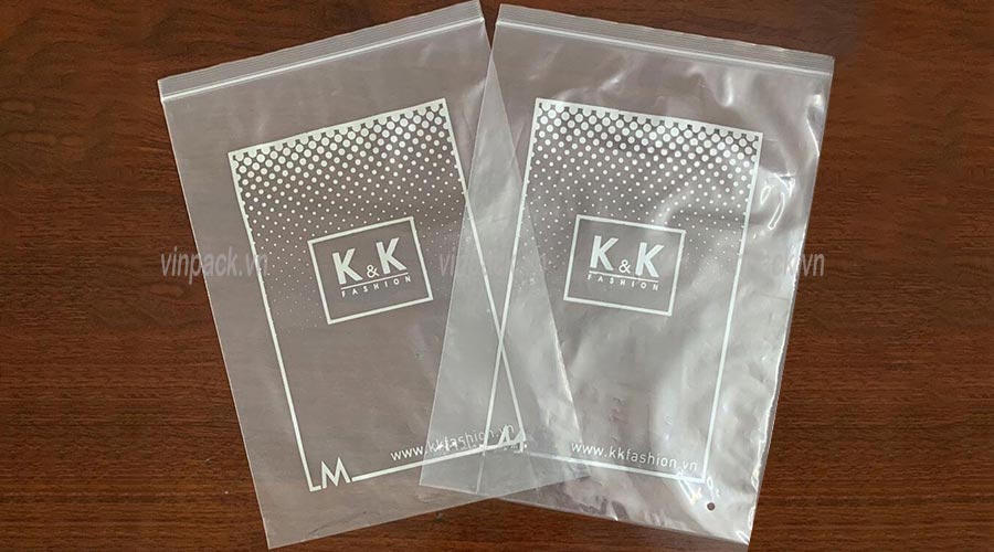 Mẫu in túi zip chỉ trắng theo yêu cầu khách hàng Túi zip trắng, túi zip chỉ trắng, túi zip viền trắng, tui zip trang, tui zip chi trang, tui zip vien trang