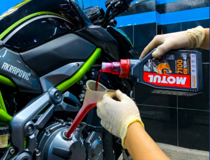 Dầu nhớt MOTUL 7100 FRANCE 10W40 1L