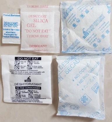 nen-chon-mua-goi-hut-am-silica-gel-hay-than-hoat-tinh-1 nen-chon-mua-goi-hut-am-silica-gel-hay-than-hoat-tinh