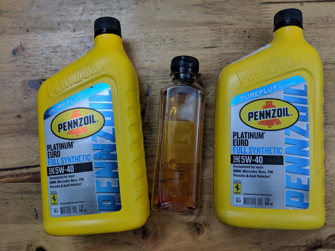 Pennzoil Ultra Platinum 5w40 là loại dầu động cơ này sẽ giúp piston sạch hơn 65% so với mức tiêu chuẩn