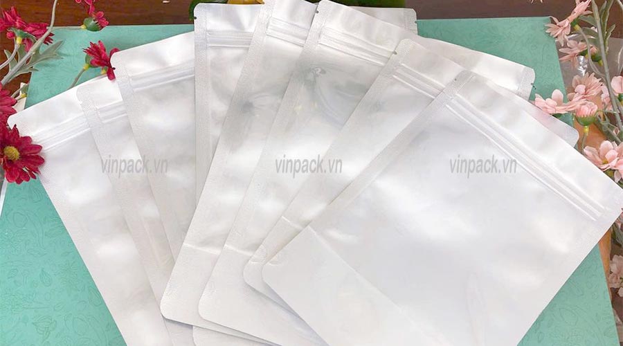 Túi zip bạc đáy đứng được sản xuất theo quy trình nghiêm ngặt Túi zip bạc, túi zipper bạc, túi zip bạc 2 mặt, túi zip bạc 1 mặt, túi zip bạc đáy đứng, tui zip bac, tui zipper bac, tui zip bac day dung